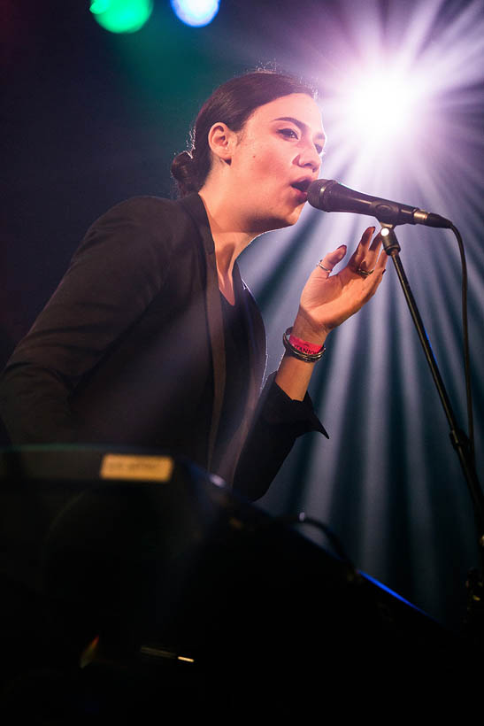 Nadine Shah live op Les Nuits Botanique in Brussel, België op 14 mei 2015